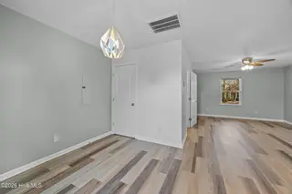 1004 S 8th Street, Wilmington, NC 28401 – photo 10: 24-web-or-mls-IMG_1604