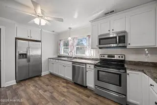 120 Princeton Drive, Jacksonville, NC 28546 – photo 12: Kitchen