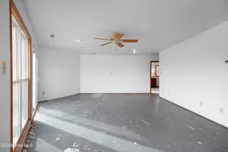 335 Country Club Lane, Newport, NC 28570 – photo 23: Upstairs rec room