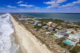 1819 Salter Path Road, Indian Beach, NC 28512 – photo 11: Oceanfront home in Indian Beach