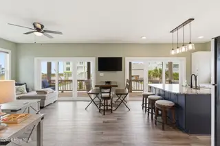 5205 E Pelican Drive, Oak Island, NC 28465 – photo 7: 23-web-or-mls-DSC06706