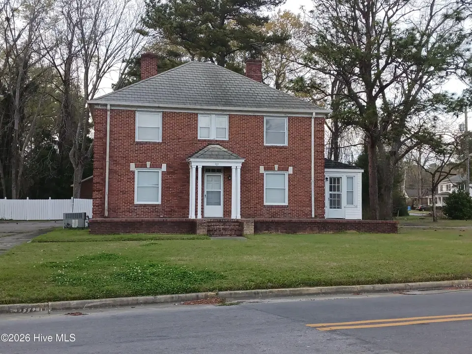 101 W Highland Avenue, Kinston, NC 28501 – photo 1 of 23: 101 W. Highland Avenue