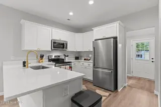 409 S 17th Street, Wilmington, NC 28401 – photo 3: 34-web-or-mls-BTS03234