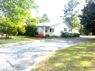 415 E 5th Street, Washington, NC 27889 – photo 2: Front View