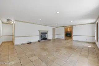 1514 Crescent Drive, Elizabeth City, NC 27909 – photo 19: Den