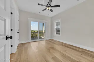 128 Sea Oaks Court, North Topsail Beach, NC 28460 – photo 11