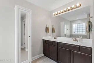 222 Wood House Drive, Jacksonville, NC 28546 – photo 22: Master Bathroom
