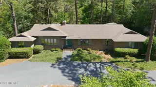 370 Donald Ross Drive, Pinehurst, NC 28374 – photo 5: 5-web-or-mls-DJI_20260515112240_0327_D-e
