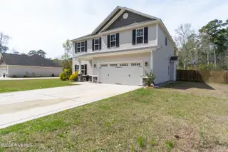 519 Stately Pines Road, New Bern, NC 28560 – photo 3: 519 Stately Pines-4