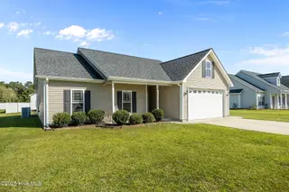 4428 Bristlecone Drive, Ayden, NC 28513 – photo 2: 2-web-or-mls-BLS_0011
