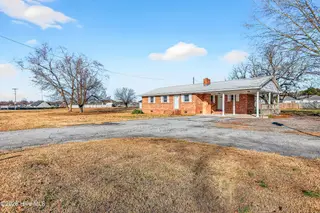 290 Cow Horn Road, Richlands, NC 28574 — 3-bedroom home, Richlands, NC, photo 1 of 30