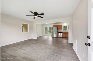 1040 Broad Creek Road, New Bern, NC 28560 – photo 7: 10-web-or-mls-0C0A7728