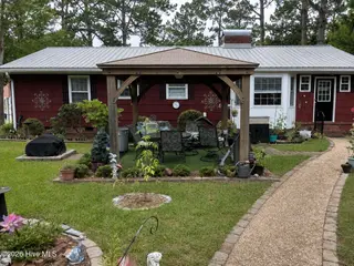 1902 Trent Boulevard, New Bern, NC 28560 – photo 13: Backyard
