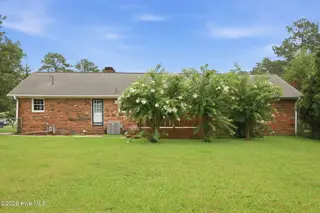 206 Ellison Drive, Washington, NC 27889 – photo 19: 19-web-or-mls-IMG_0008 (1)