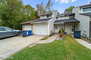 114 N Onsville Place, Jacksonville, NC 28546 — 2-bedroom townhome in Branchwood Townhouse, Jacksonville, NC, photo 15 of 41: DSC00551