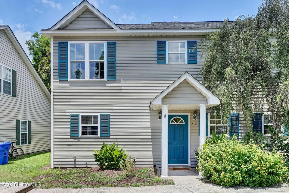 2131 Market Street, Wilmington, NC 28403 – photo 1 of 24