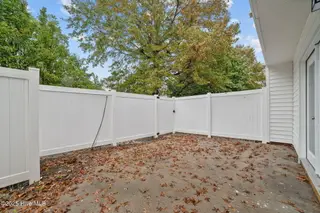 1113 Grovemont Drive G4, Greenville, NC 27834 – photo 19: 17-web-or-mls-LHV_0377