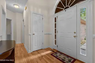 143 Longleaf Drive, West End, NC 27376 – photo 8: Foyer