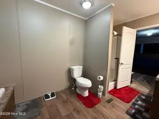 910 Mccaskill Drive, Kinston, NC 28501 — 4-bedroom manufactured home, Kinston, NC, photo 19 of 27: IMG_6210