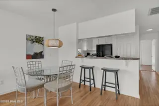 304 Causeway Drive Unit A, Wrightsville Beach, NC 28480 — 3-bedroom condo in Windswept, Wrightsville Beach, NC, photo 15 of 52