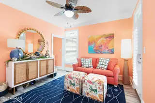 221 Sound Side Drive, Atlantic Beach, NC 28512 — 5-bedroom home in Bay Ridge, Atlantic Beach, NC, photo 21 of 60: Second floor bonus room