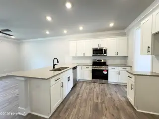 491 Timbercrest Circle SE, Bolivia, NC 28422 — 4-bedroom townhome in Autumn Trail, Bolivia, NC, photo 7 of 30
