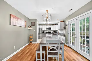 401 Savannah Drive, Jacksonville, NC 28546 – photo 10: 10