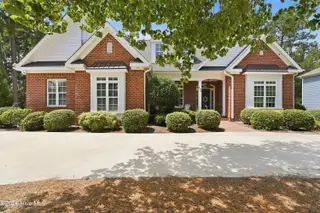 190 Wiregrass Lane, Southern Pines, NC 28387 – photo 2: 1w