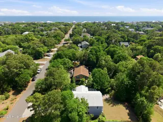 137 Doe Drive, Emerald Isle, NC 28594 – photo 13: 14-web-or-mls-dji_20260423143007_0715_d