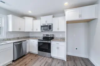 412 Montgomery Drive, Jacksonville, NC 28546 – photo 13: DSC07566