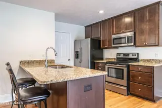 540 W Connecticut Avenue, Southern Pines, NC 28387 – photo 5: DSC01708