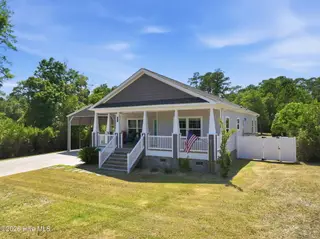 416 Ocean Spray Drive, Cedar Point, NC 28584 – photo 2: 2-web-or-mls-416 Ocean Spray Dr 002_edit