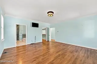 1536 Ann Street, Beaufort, NC 28516 – photo 22: Primary bedroom second level