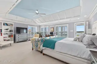 104 Gallants Lane, Beaufort, NC 28516 — 5-bedroom home in Gallants Landing, Beaufort, NC, photo 24 of 52: Master w access to Porch