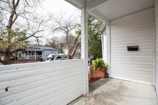 129 S 8th Street, Wilmington, NC 28401 — 6-bedroom home in Downtown, Wilmington, NC, photo 5 of 36: 8thS129-2FpDanBL33A0133 copy
