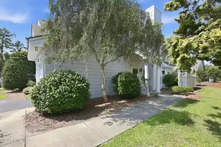 100 Jasmine Court, Morehead City, NC 28557 – photo 7: 6-web-or-mls-100 Jasmine Ct 006