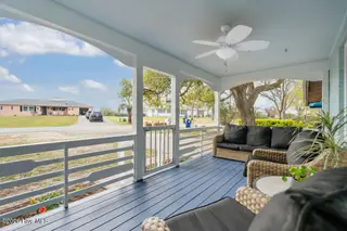 109 River Drive, Southport, NC 28461 – photo 8: 06c96658-754a-4b15-bba8-9340e43dfb45