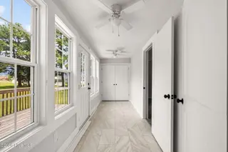 305 E Harnett Street, Benson, NC 27504 – photo 16: 20-web-or-mls-DSC01684