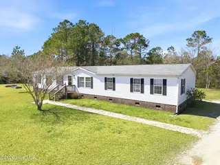 116 Aberdeen Lane, Jacksonville, NC 28540 – photo 4: Front