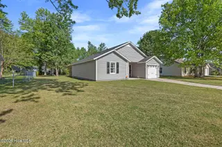411 Hunting Green Drive, Jacksonville, NC 28546 – photo 2: hunting-2