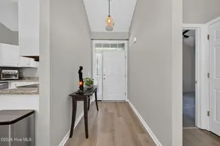 5094 Wyncie Wynd, Southport, NC 28461 — 2-bedroom townhome in South Harbour Village, Southport, NC, photo 9 of 37