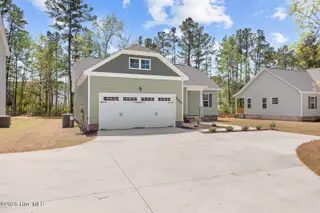 4060 Hunters Trail, Jacksonville, NC 28546 – photo 2: Front 2