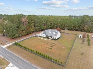 11098 Ashton Road, Burgaw, NC 28425 – photo 3: 6-web-or-mls-IMG_4348
