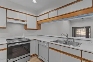 6128 Inland Greens Drive, Wilmington, NC 28405 – photo 14: 56-web-or-mls-BTS00136