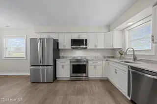 707 Plantation Drive, New Bern, NC 28562 – photo 15: 35-web-or-mls-DSC_2720