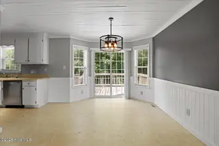 304 Marlin Lane, Pikeville, NC 27863 — 3-bedroom home in Cherry Grove, Pikeville, NC, photo 5 of 16: 10-304 Marlin Ln-10