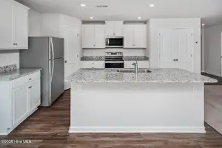 1567 Judith Drive SE, Bolivia, NC 28422 – photo 3: 20250408154330553794000000-o