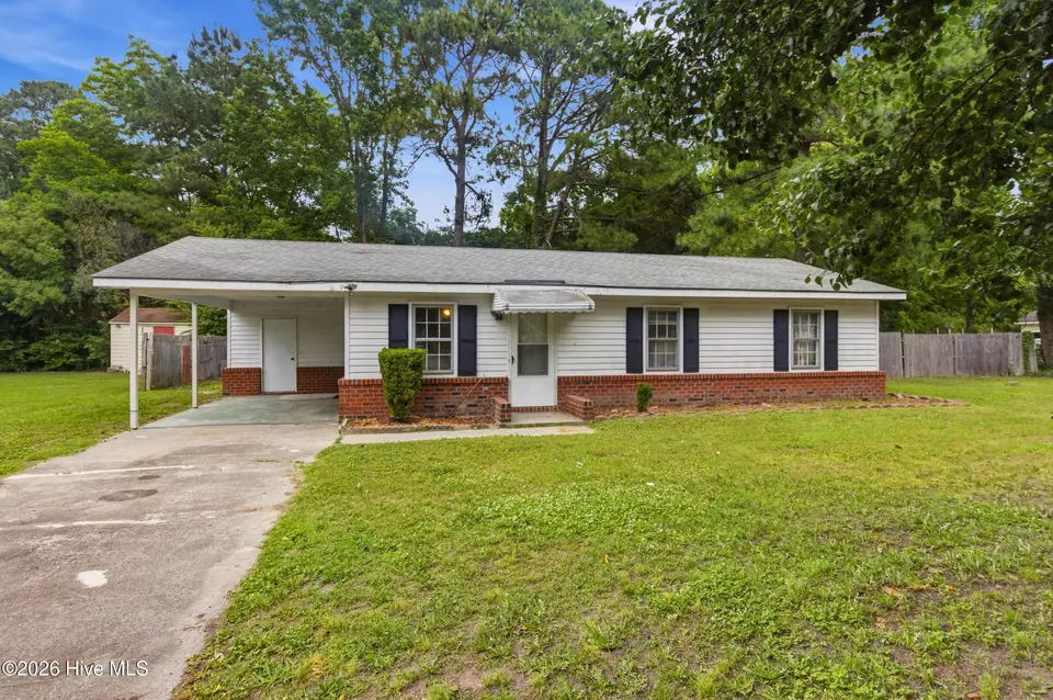 347 Jeanette Street, Winterville, NC 28590 – photo 1 of 26: 347 Jeanette Street