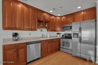 2137 Ocean Boulevard A, Topsail Beach, NC 28445 — 2-bedroom condo in Serenity Point, Topsail Beach, NC, photo 13 of 65: Kitchen