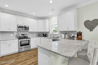 235 Topsail Watch Drive, Hampstead, NC 28443 — 3-bedroom home in Topsail Watch, Hampstead, NC, photo 17 of 58: 30-web-or-mls-6G8A9363